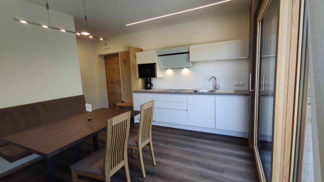 Highlight Apartments アッピアーノ・スッラ・ストラーダ・デル・ヴィーノ エクステリア 写真
